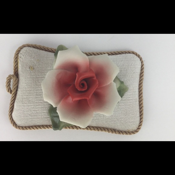 Capodimonte flowers. Excellent condition vintage - Picture 4 of 8